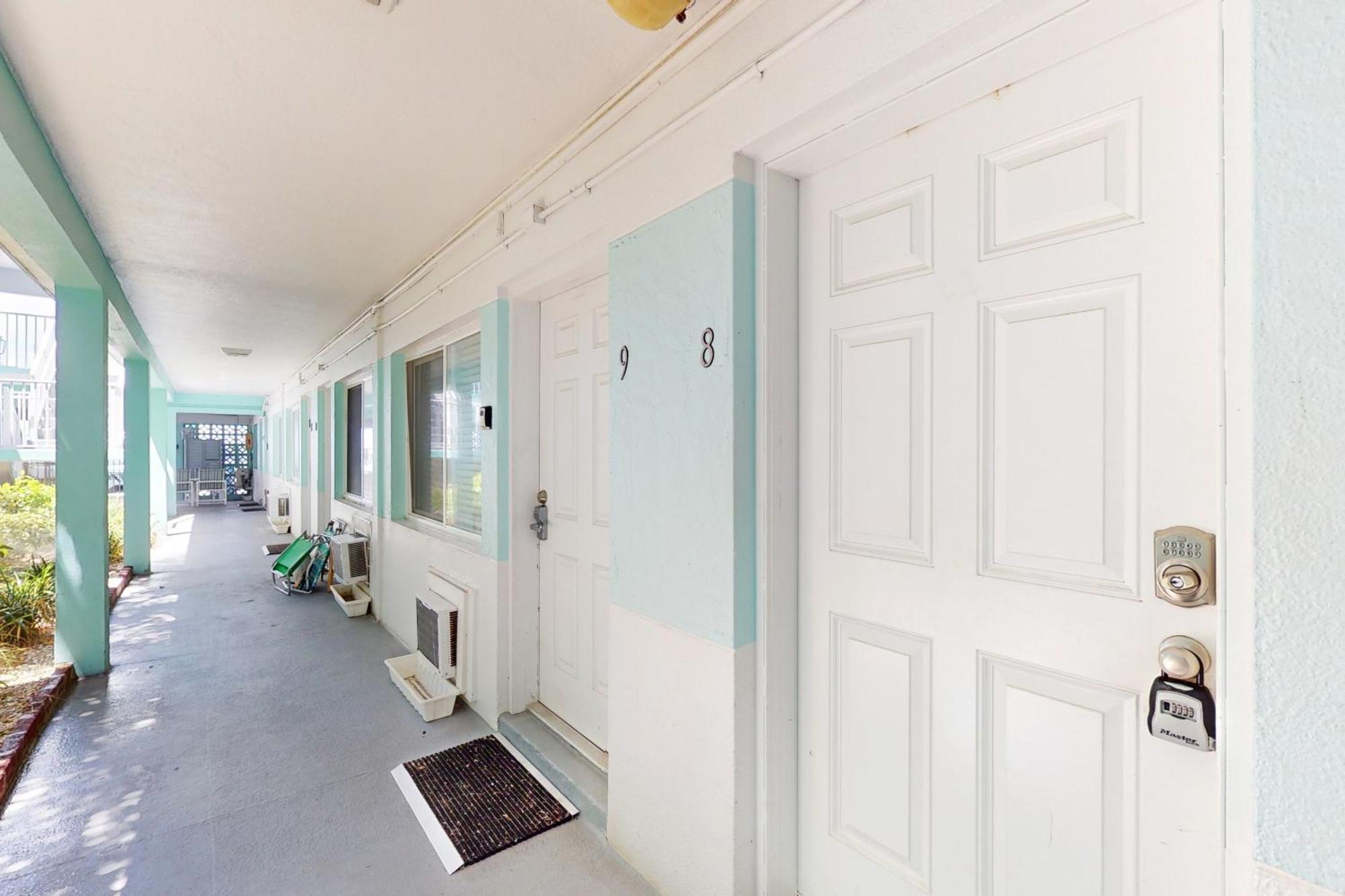 Pass-A-Grille Beach Retreat Unit 8 St. Pete Beach Esterno foto